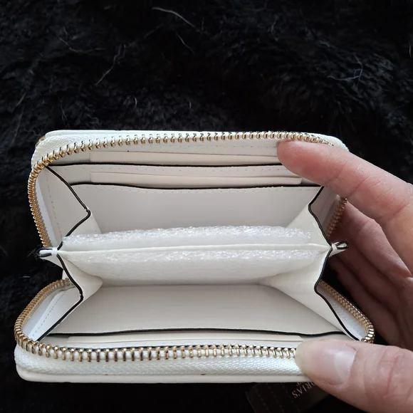 Victoria's Secret White and Gold Shell Wallet - Picture 3 of 3